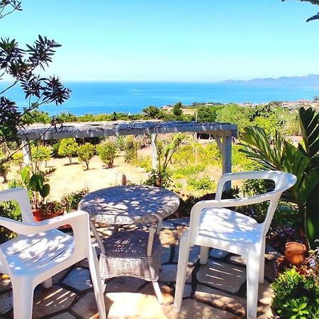 La Dolce Vista Apartment Magomadas Bagian luar foto